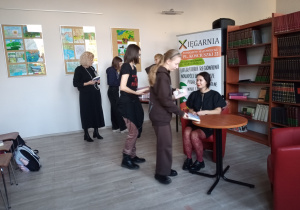 Spotkanie autorskie uczniów z SP nr 1 z autorką Prusinowską