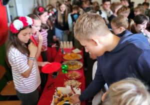 Tydzień Budowania Relacji – Tydzień Przeciwdziałania Przemocy Rówieśniczej – Tydzień Szczęścia w Szkole