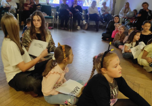 Noc Bibliotek i wolontariusze Jedynki